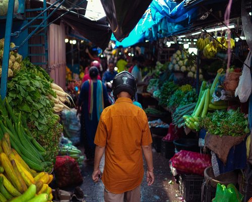 Vibrant local vegetable market in India